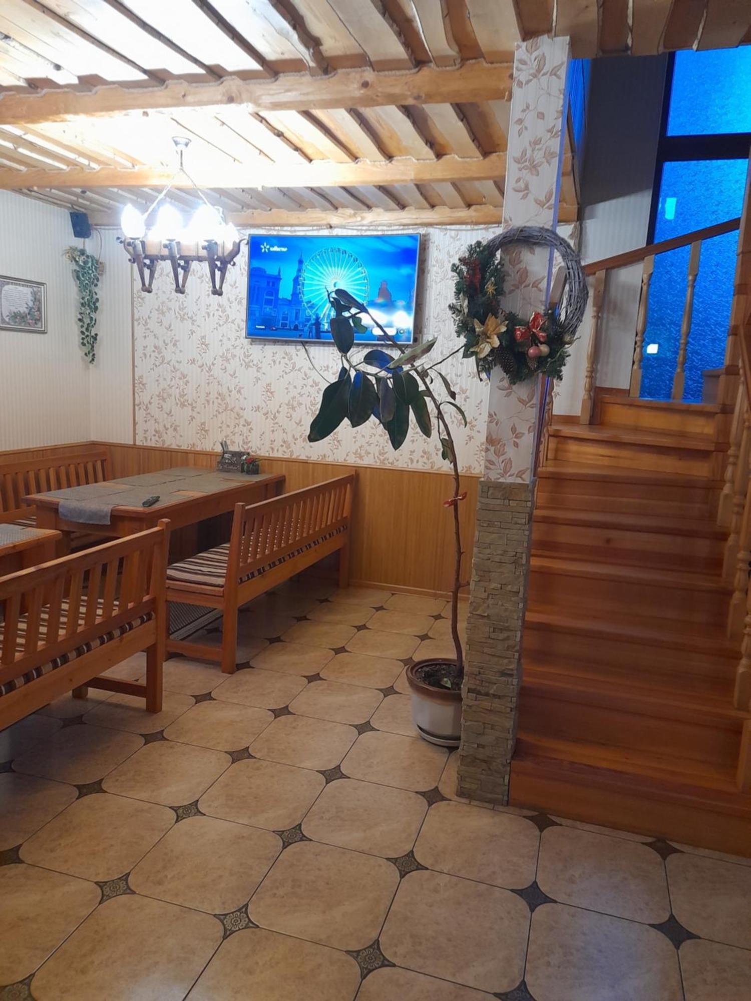 U Slavika Lodge Yasinya